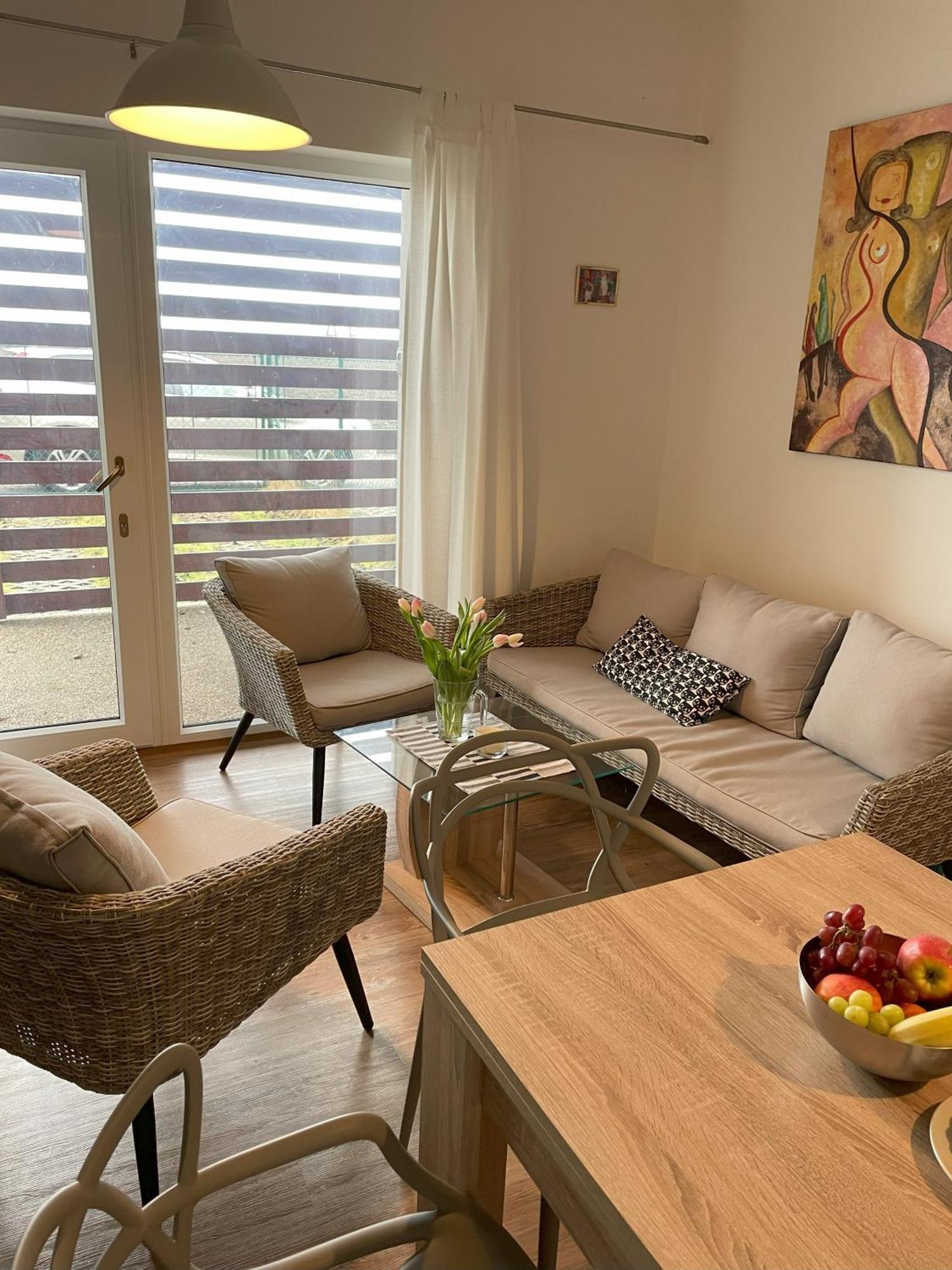 Apartmany Dolni Dunajovice Exterior photo